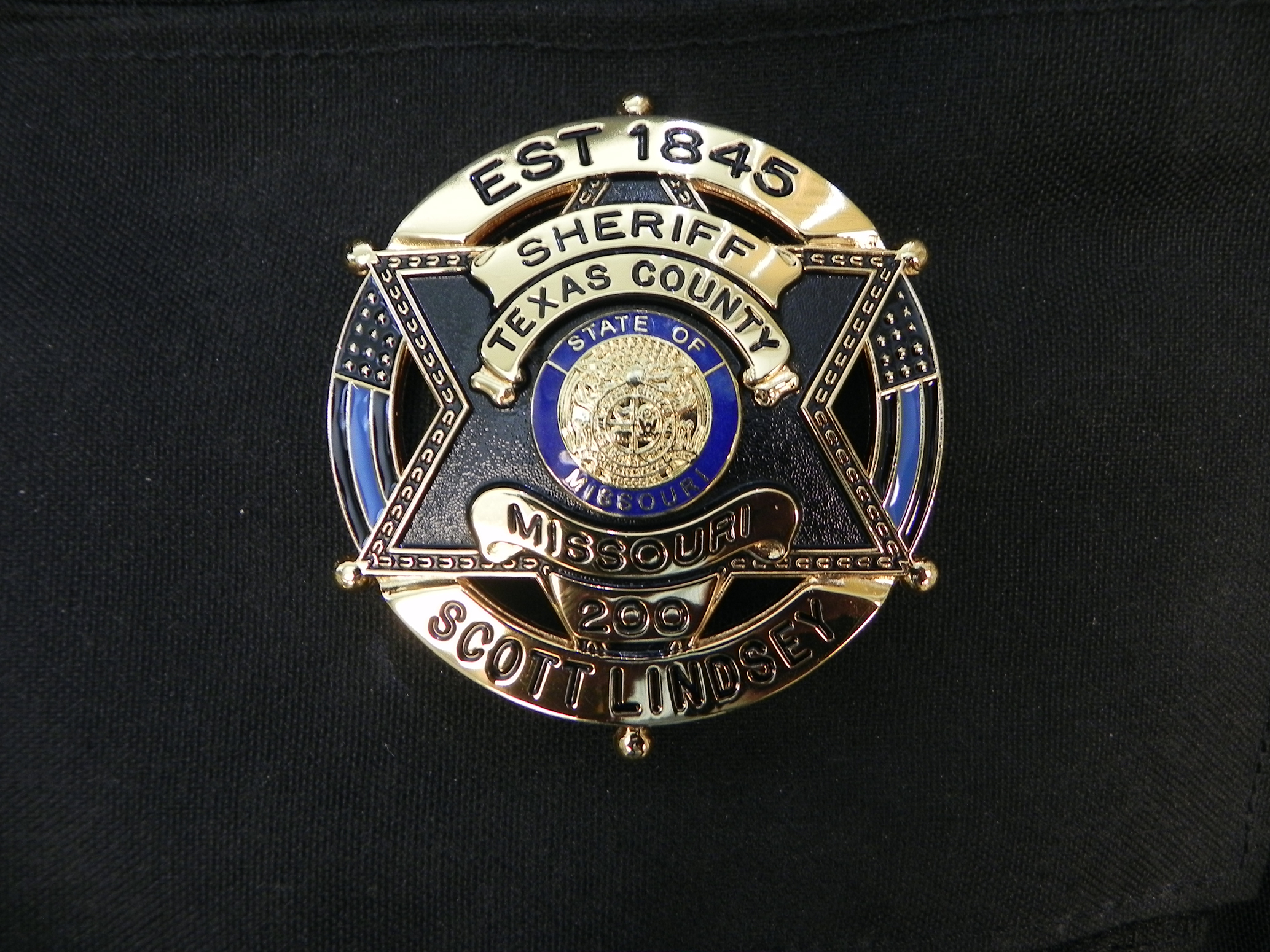 sheriff's badge picture